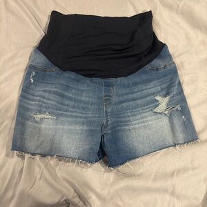 Maternity shorts